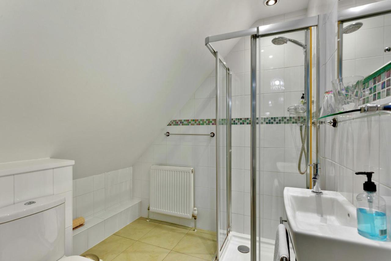 Apartment Finest Retreats - Springfields Canterbury